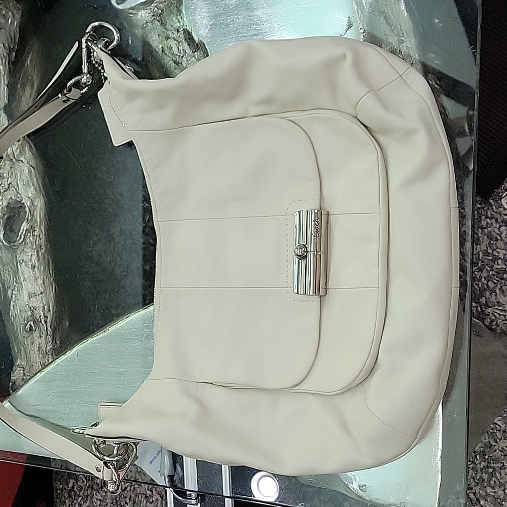 Coach Kristin Champagne Leather Hobo Shoulder Crossbody Bag like new